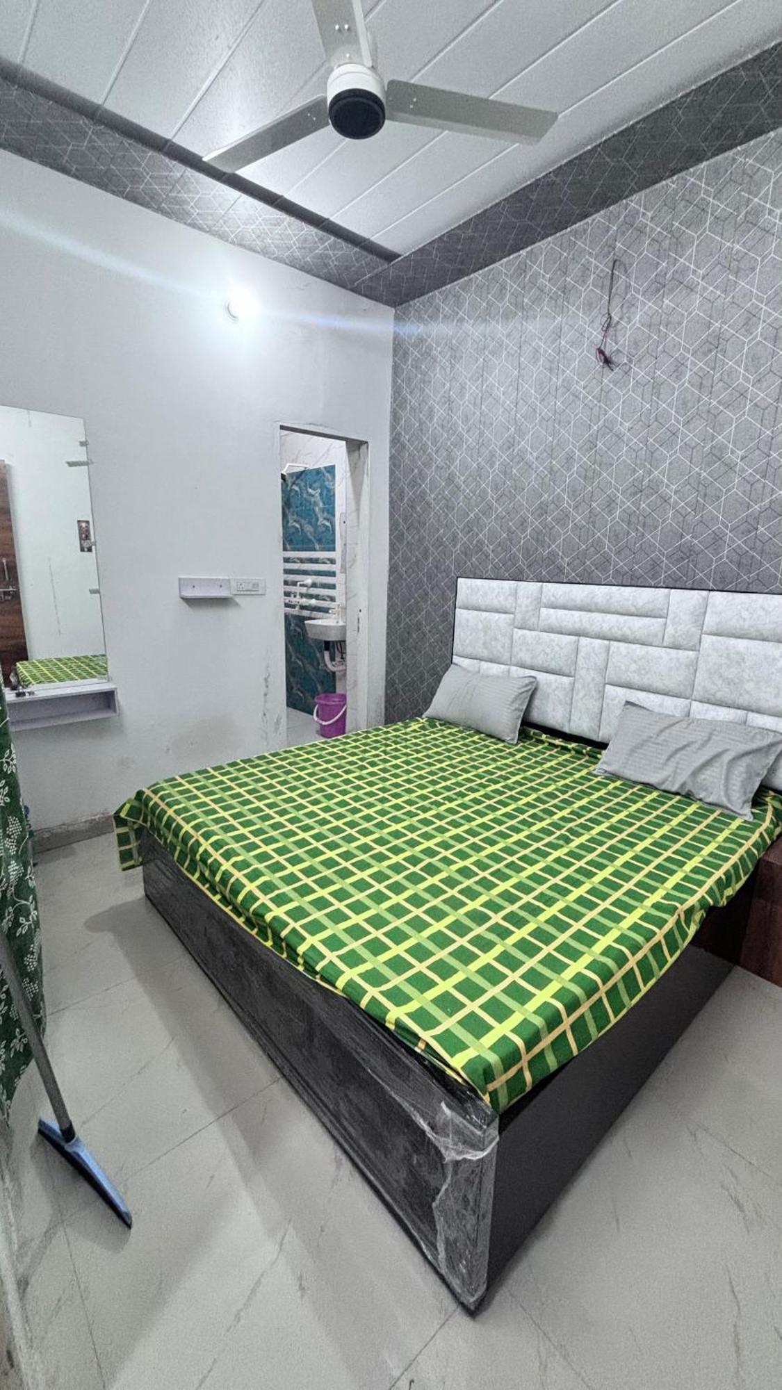 Vrinda Homestay *